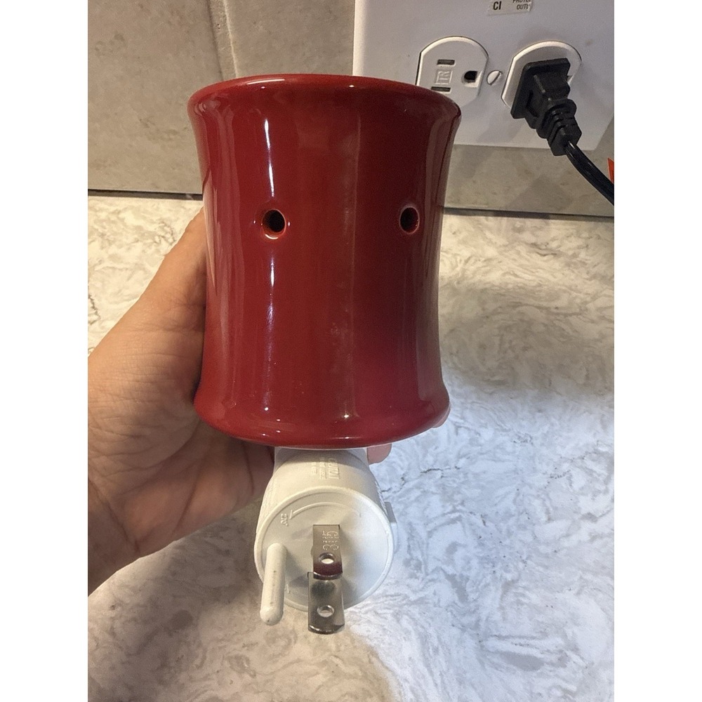 Arkansas Razorbacks Scentsy Plug-In Wax Warmer – NCAA Hog Logo – Red - Picture 5 of 6